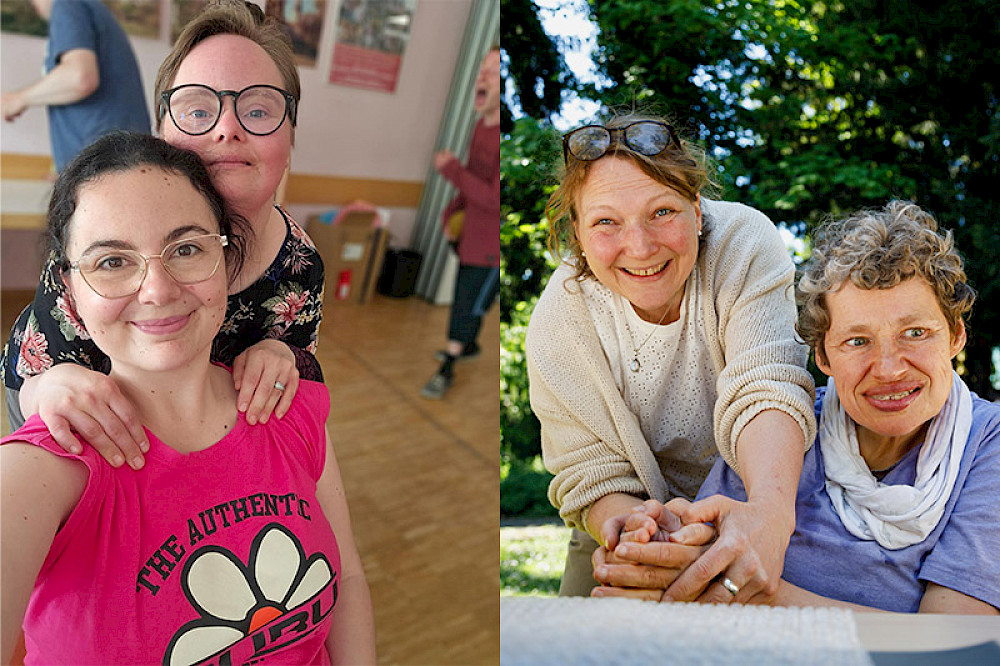 Bild zeigt vier lachende Personen.