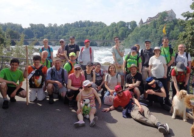 Arche-Wandergruppe am Rheinfall