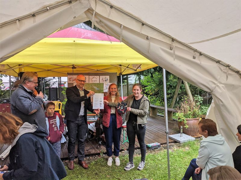 Claus Michel mit Jeannine Delia und Rebecca Schmidt